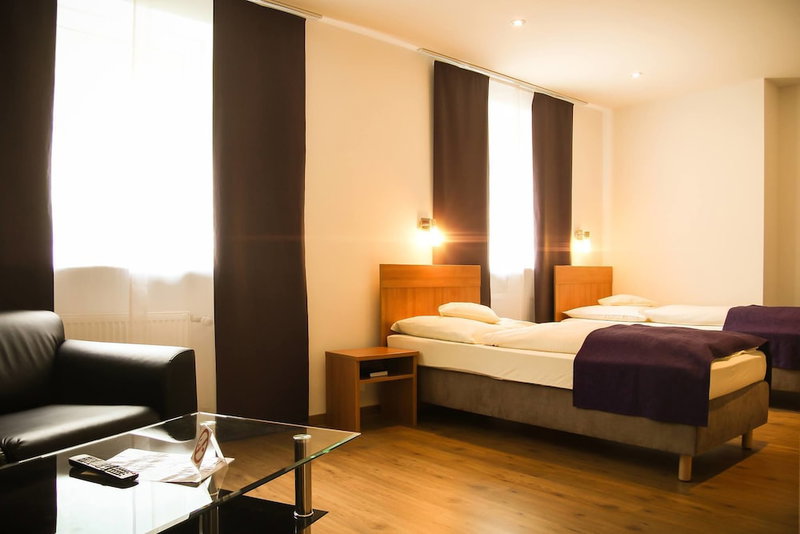 Hotel Waldlust B & B, Schwandorf, Germany