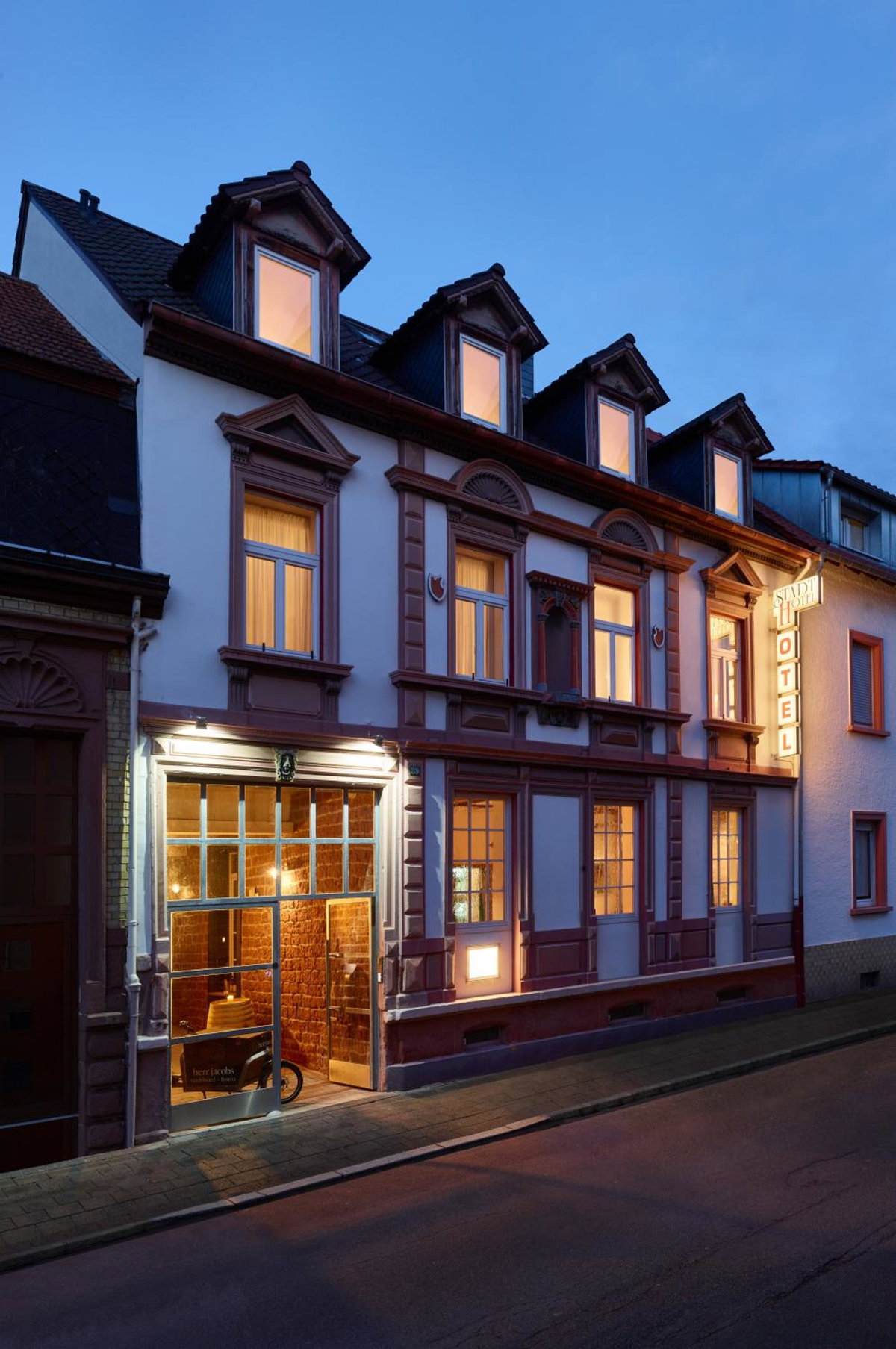 Stadthotel, Germany