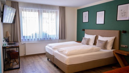 Hotel Gasthof zum Schwan, Steinsfeld, Germany