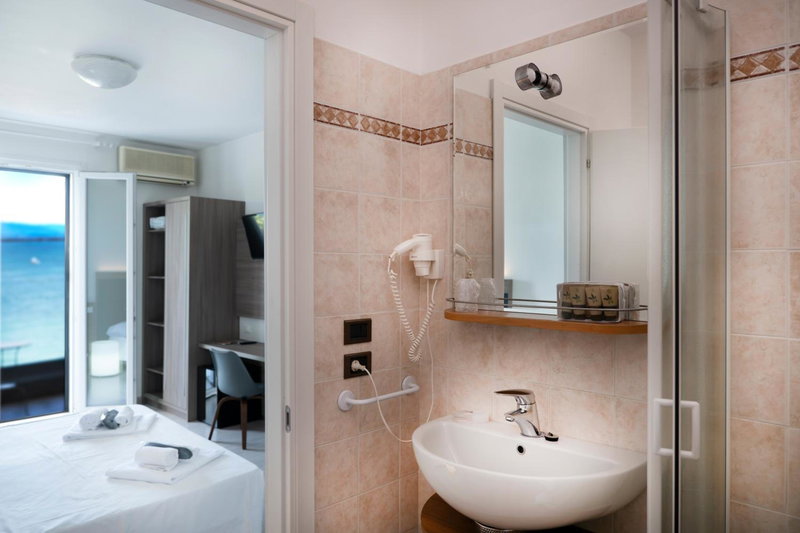 Hotel Riviera, Desenzano del Garda, Italy