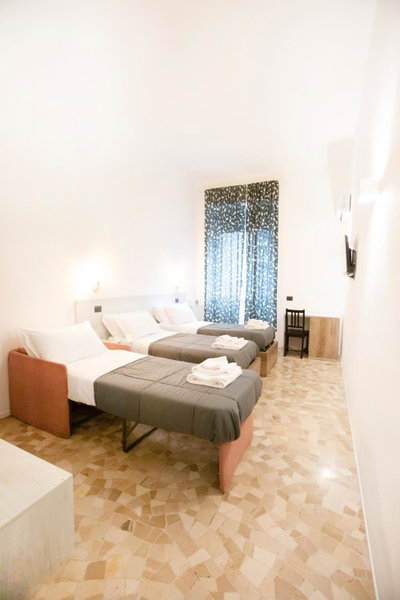 Hall inn B&B in Center, Naples, Italy