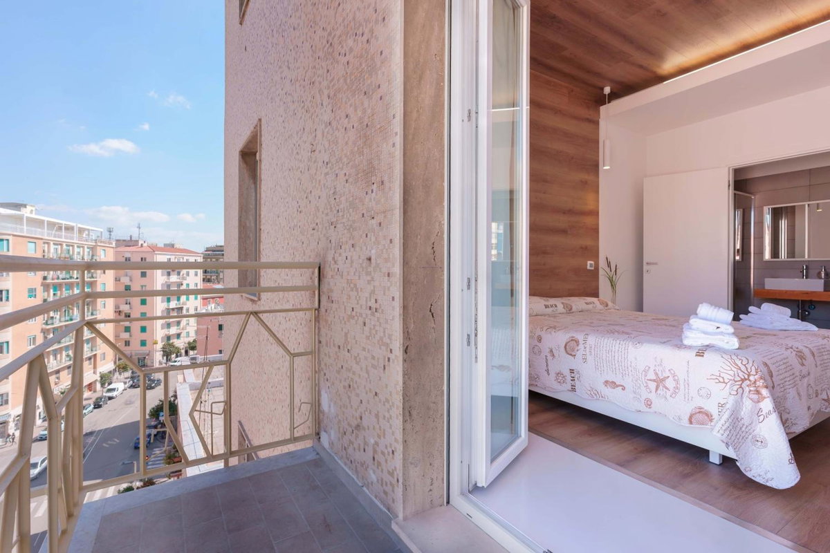 Lumiere Rooms - Eja Sardinia, Italy
