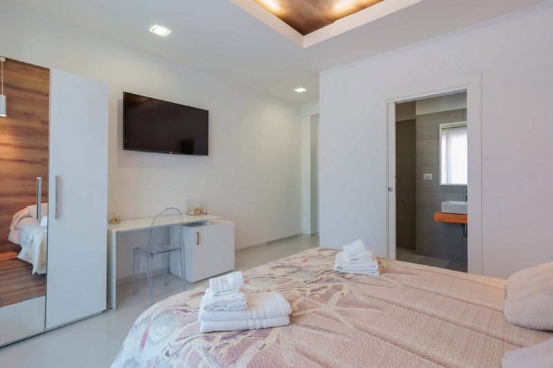 Lumiere Rooms - Eja Sardinia, Cagliari, Italy