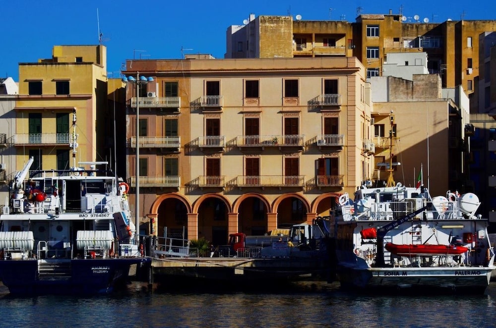 Hotel · B&b Belveliero, Trapani