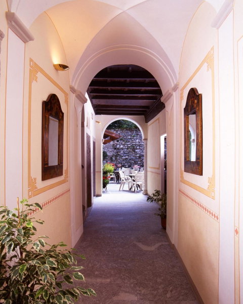 La Contrada dei Monti, Orta San Giulio, Italy
