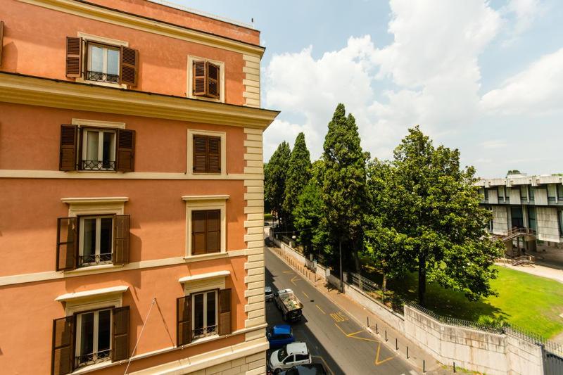 Hotel Lella, Italy