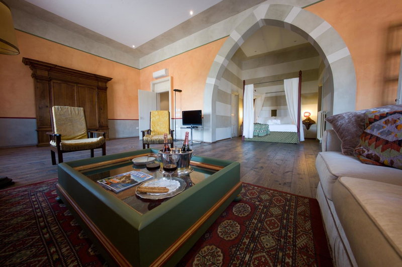 Palazzo Castiglioni luxury suite and rooms, Mantova, Italy