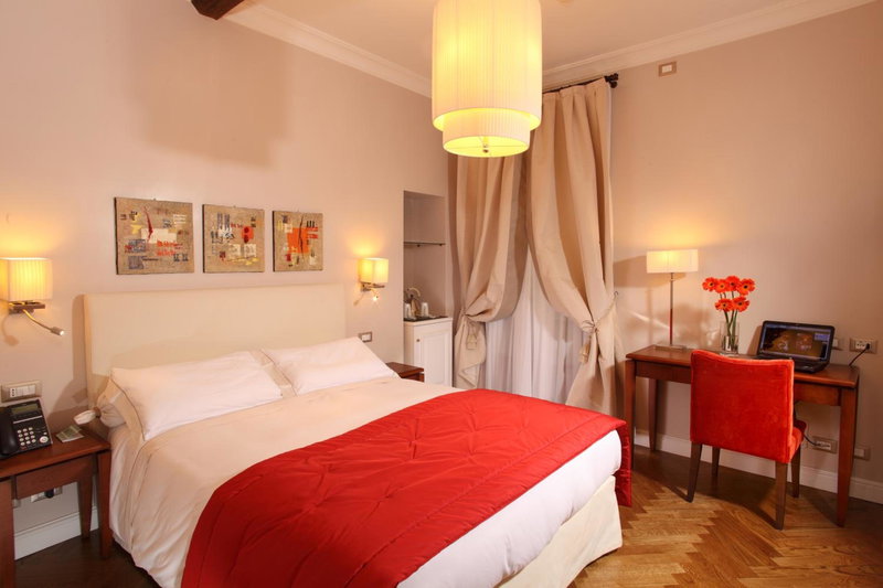 Vivaldi Luxury Rooms, Rome, Italy