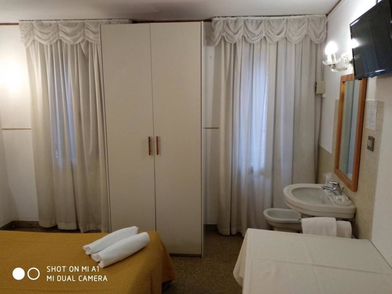 Hotel Leonardo, Venice, Italy