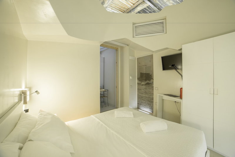 Napoli Chiaia 32 Deluxe Residence, Naples, Italy