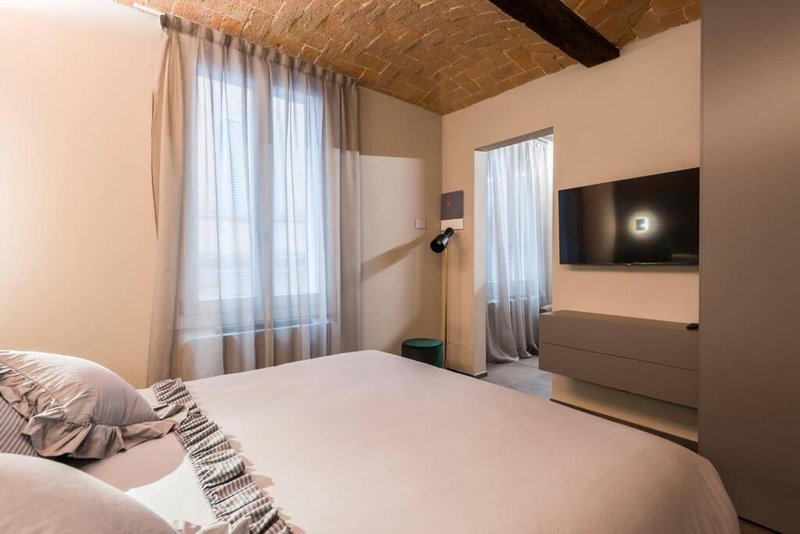 Torre 13, Modena, Italy