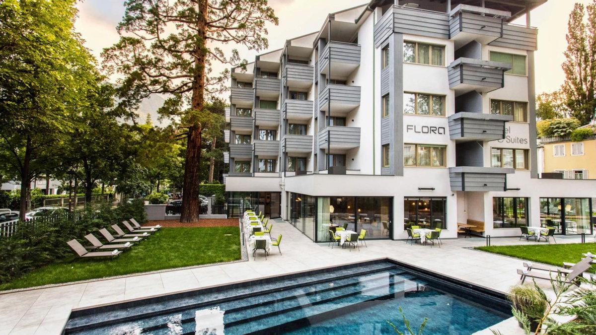 Flora Hotel & Suites, Италия