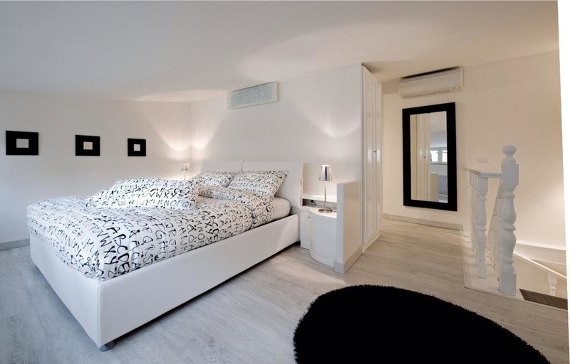 Black And White Suite, Rome, Italy