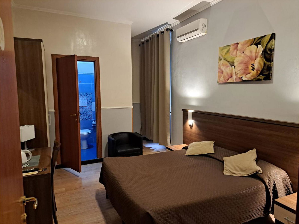 Hotel Leone, Italy