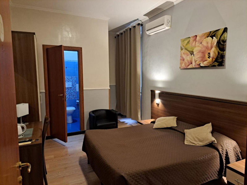 Hotel Leone, Rome, Italy