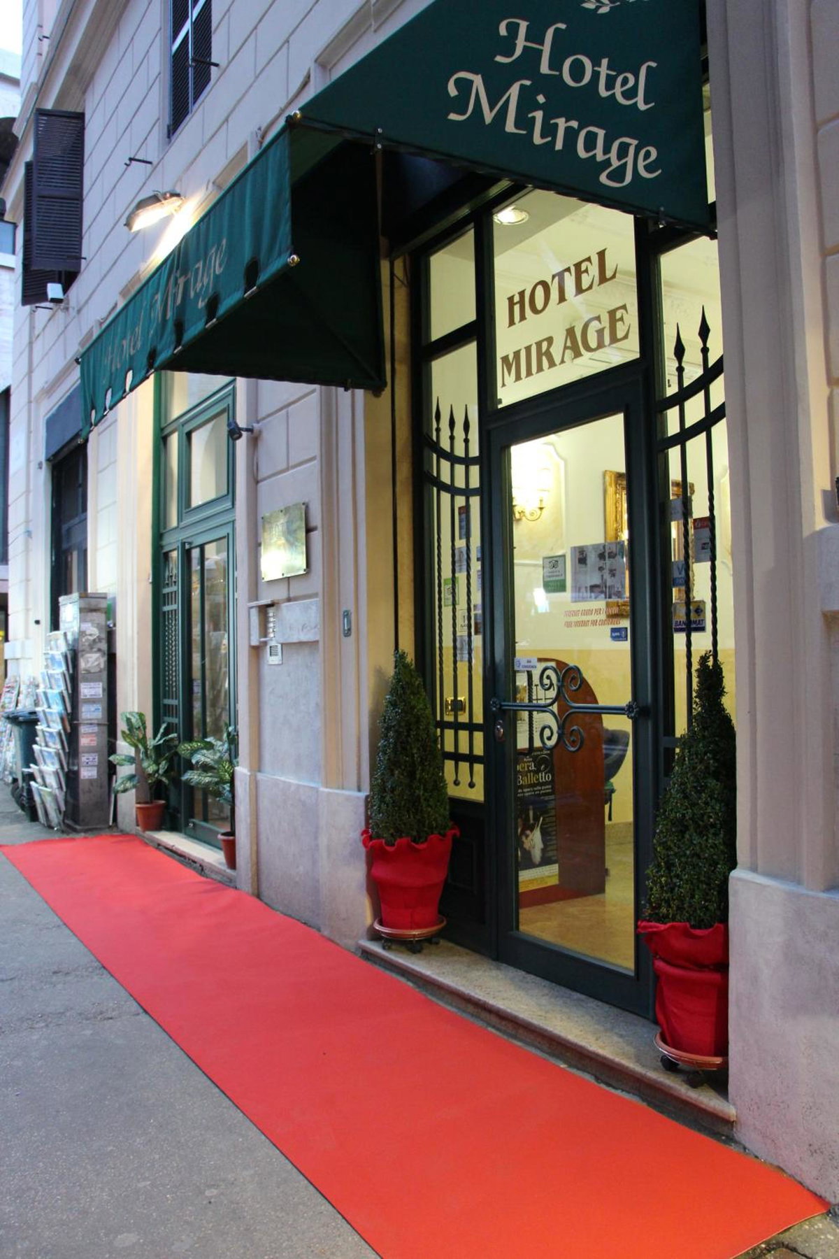 Hotel Mirage, Italy