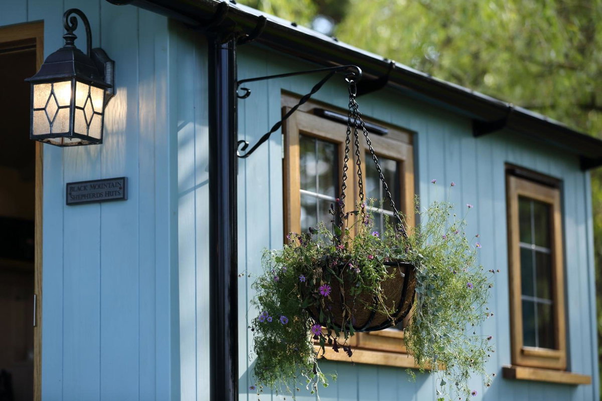 Upper Gelli Luxury Holiday Lodge, Converted Dairy & Cosy Shepherds Huts, United Kingdom