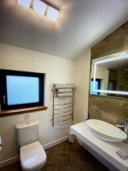 Stones Luxury B&B with hot tub and self-contained rooms, Uig, United Kingdom