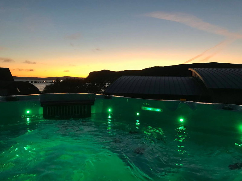 Stones Luxury B&B with hot tub and self-contained rooms, Uig, United Kingdom
