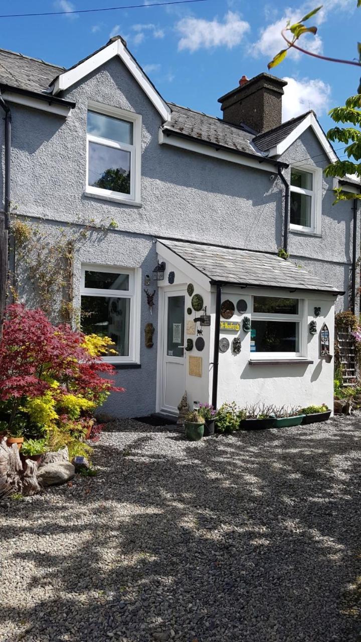 Hotel · Yr Hen Farcdy, Talsarnau