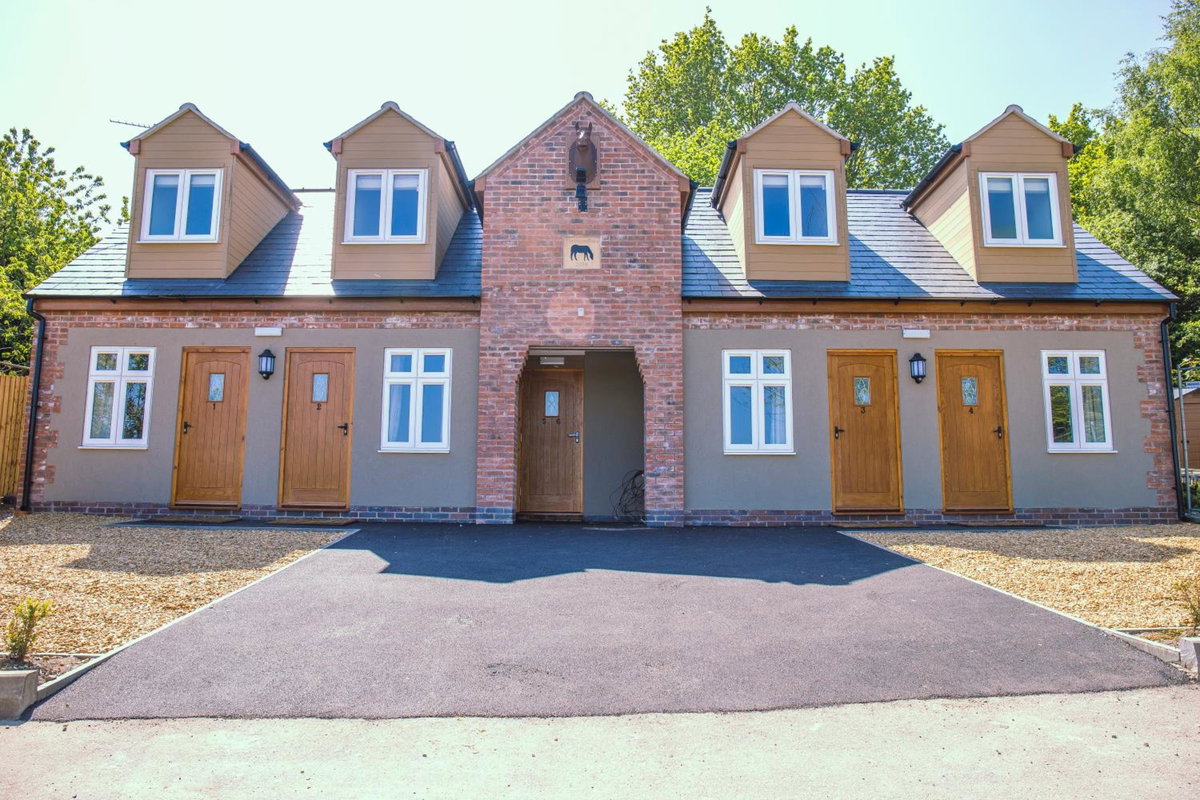 Hotel · The Barn Courtyard, Shepshed