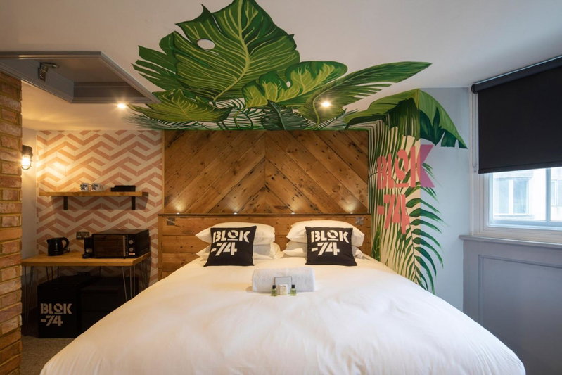 Blok-74, Brighton & Hove, United Kingdom