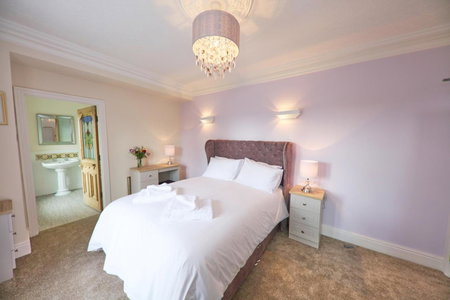 LLwyn Country House, Llanelli, United Kingdom