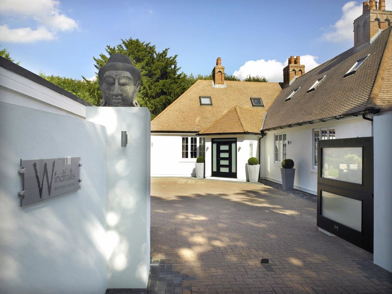 Windfalls Boutique Hotel, Crawley, United Kingdom