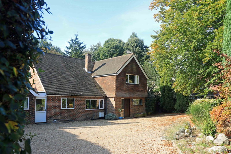 Dawyk Beech Guesthouse, Fleet, United Kingdom