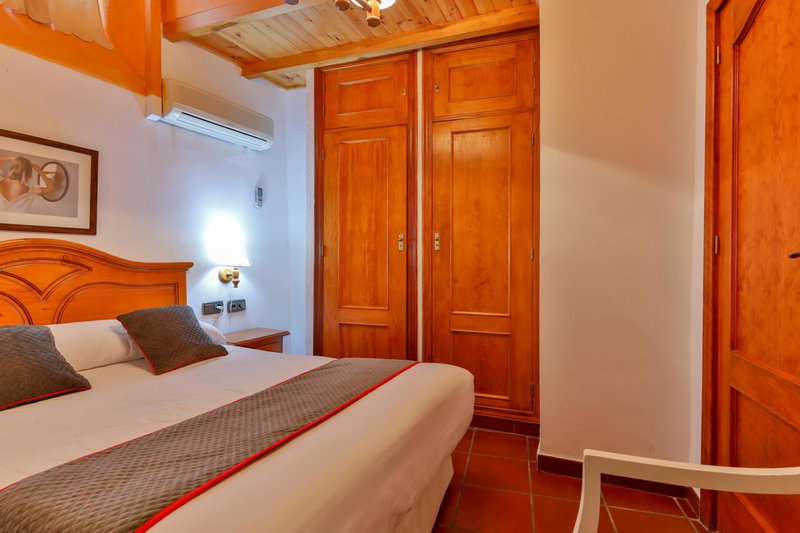 Hotel Las Palmeras by Vivere Stays, Zafra, Spain
