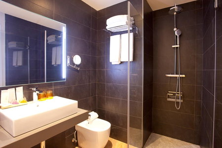 Hotel Pompaelo Plaza del Ayuntamiento & Spa, Pamplona, Spain