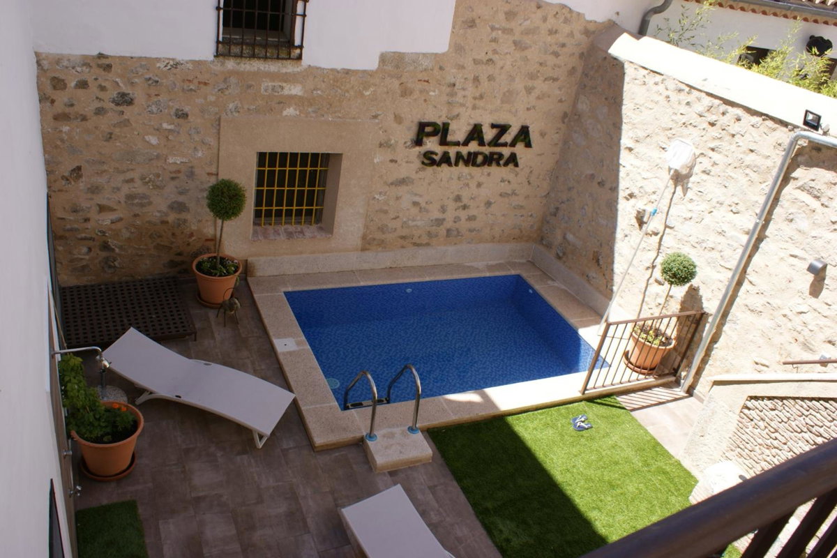 Plaza Sandra, Spain