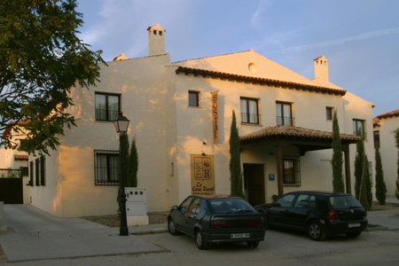Hotel y apartamentos La Casa Rural, Chinchón, Spain
