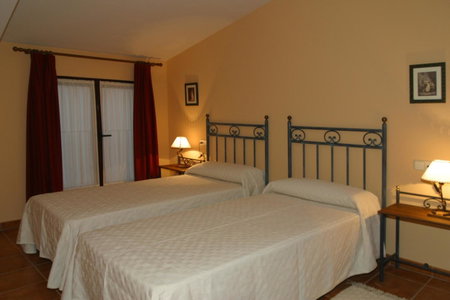 Hotel y apartamentos La Casa Rural, Chinchón, Spain