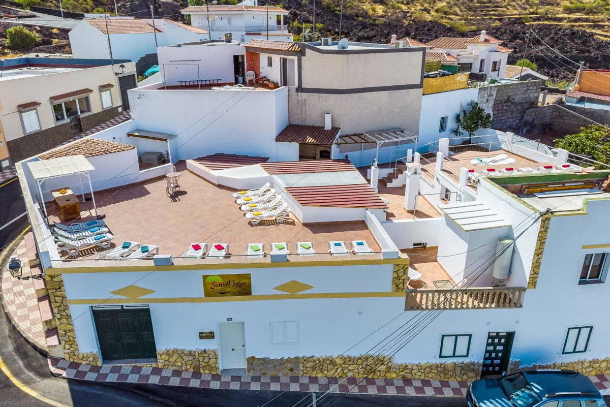 Hotel · sunset lodge, Las Manchas
