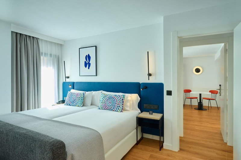 Apartamentos Luna Suites Granada, Granada, Spain