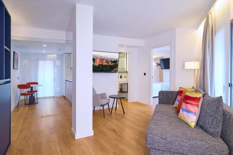 Apartamentos Luna Suites Granada, Granada, Spain
