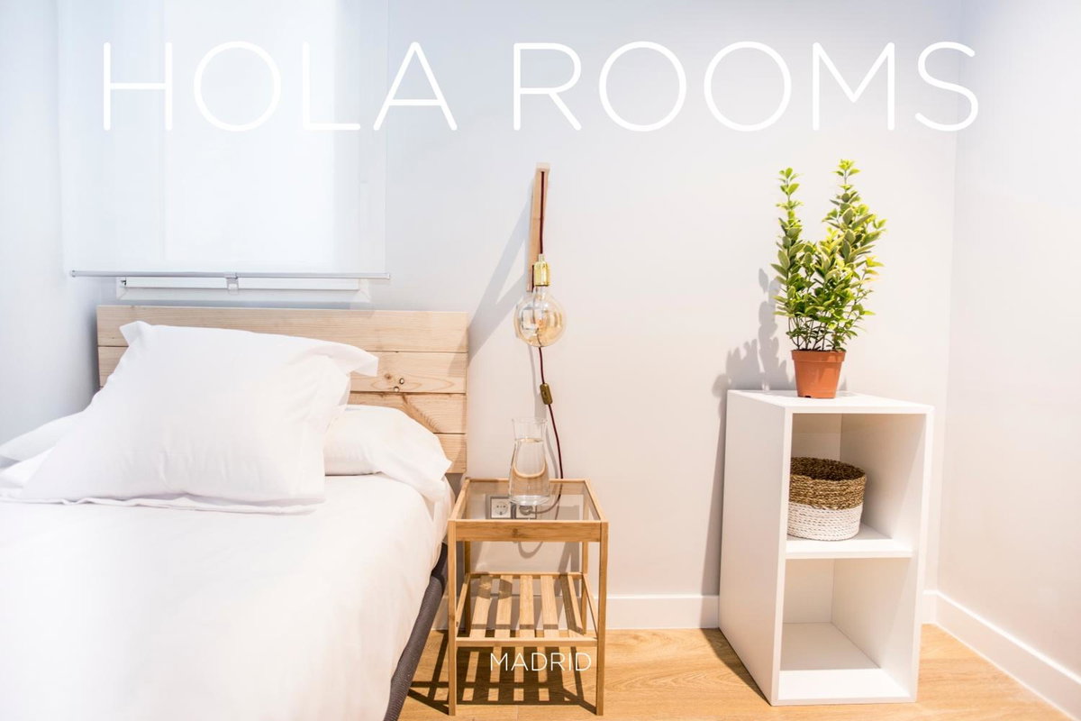 Hola Rooms, Spain