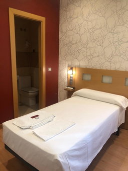 Hostal Abami II, Madrid, Spain