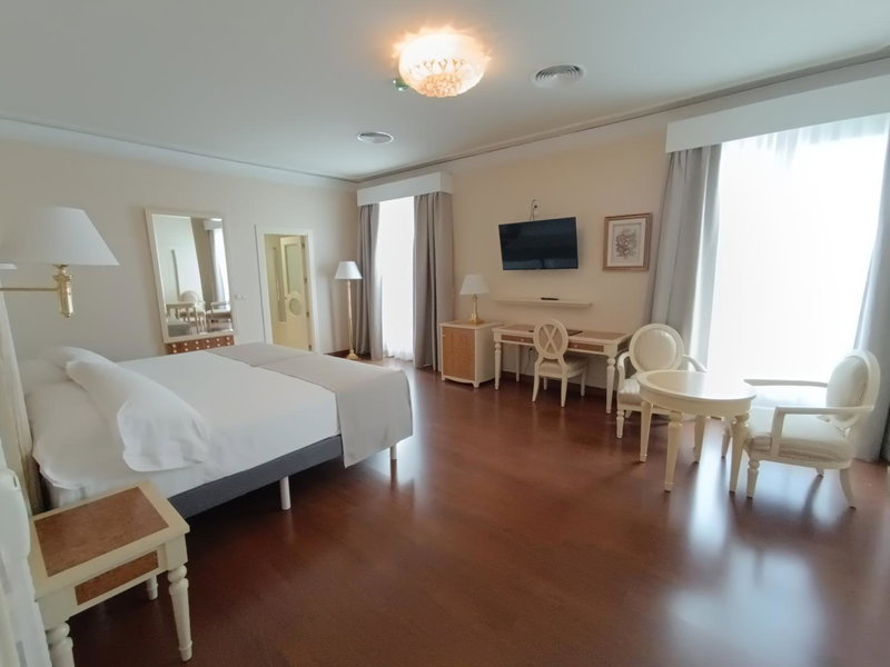 Hotel Bossh Alicia, Albacete, Spain