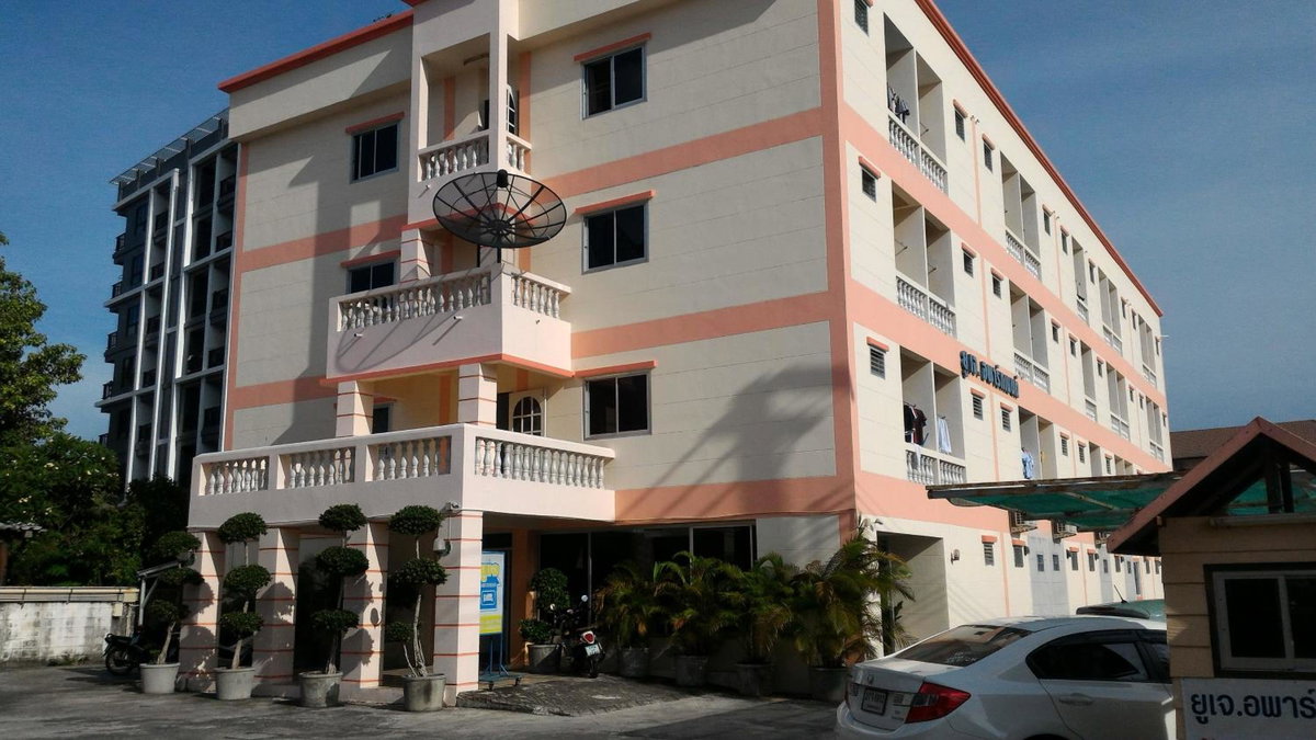 Hotel · UJ Apartment, Bangsaen
