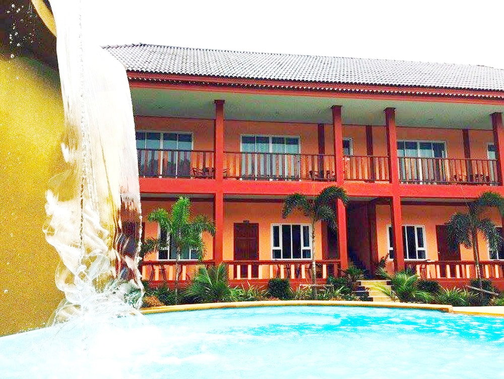 Peaceful Resort Koh Lanta, Thailand