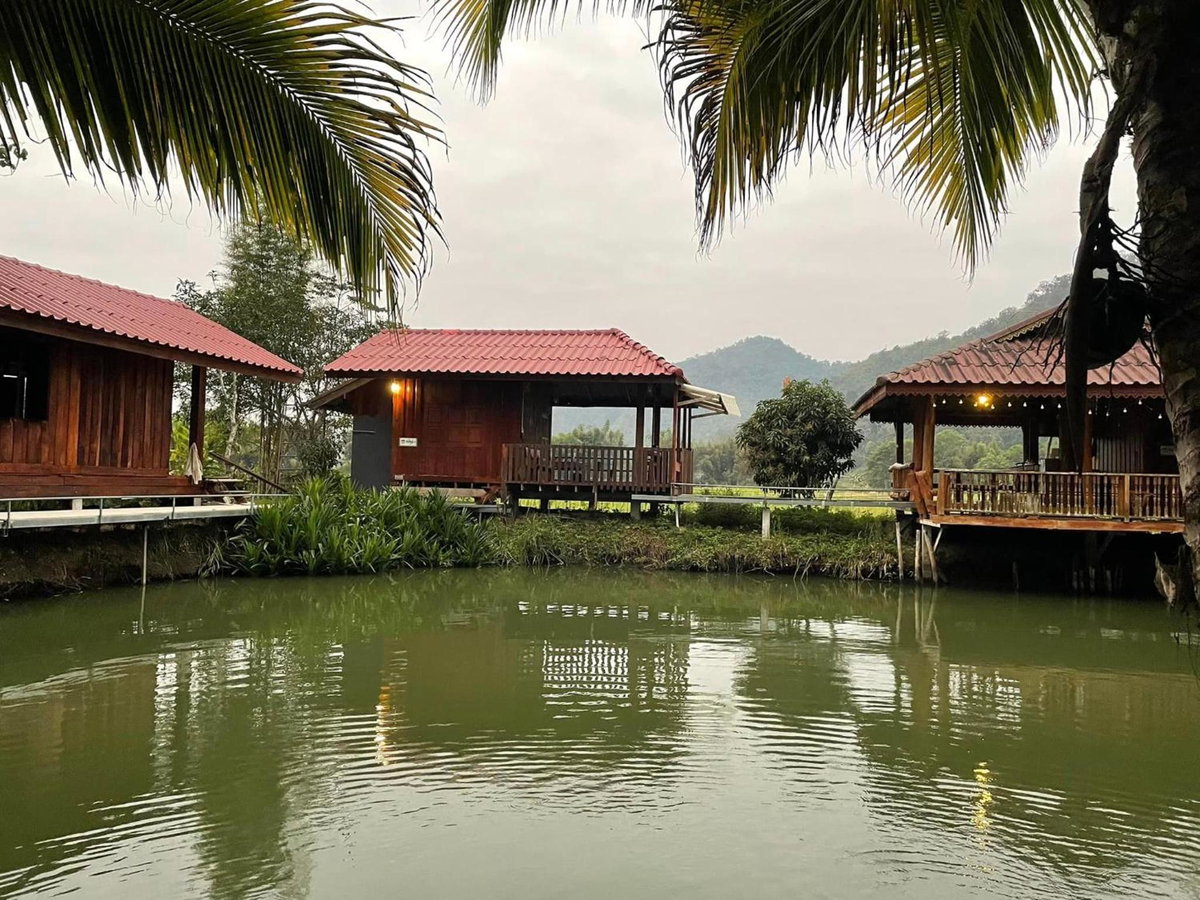 บ้านสวนวิวทุ่ง, Thailand