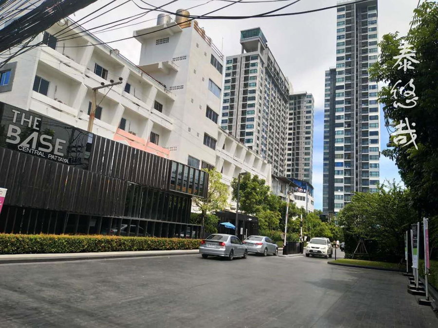 The Base Central Pattaya Thai, Pattaya Central, Thailand