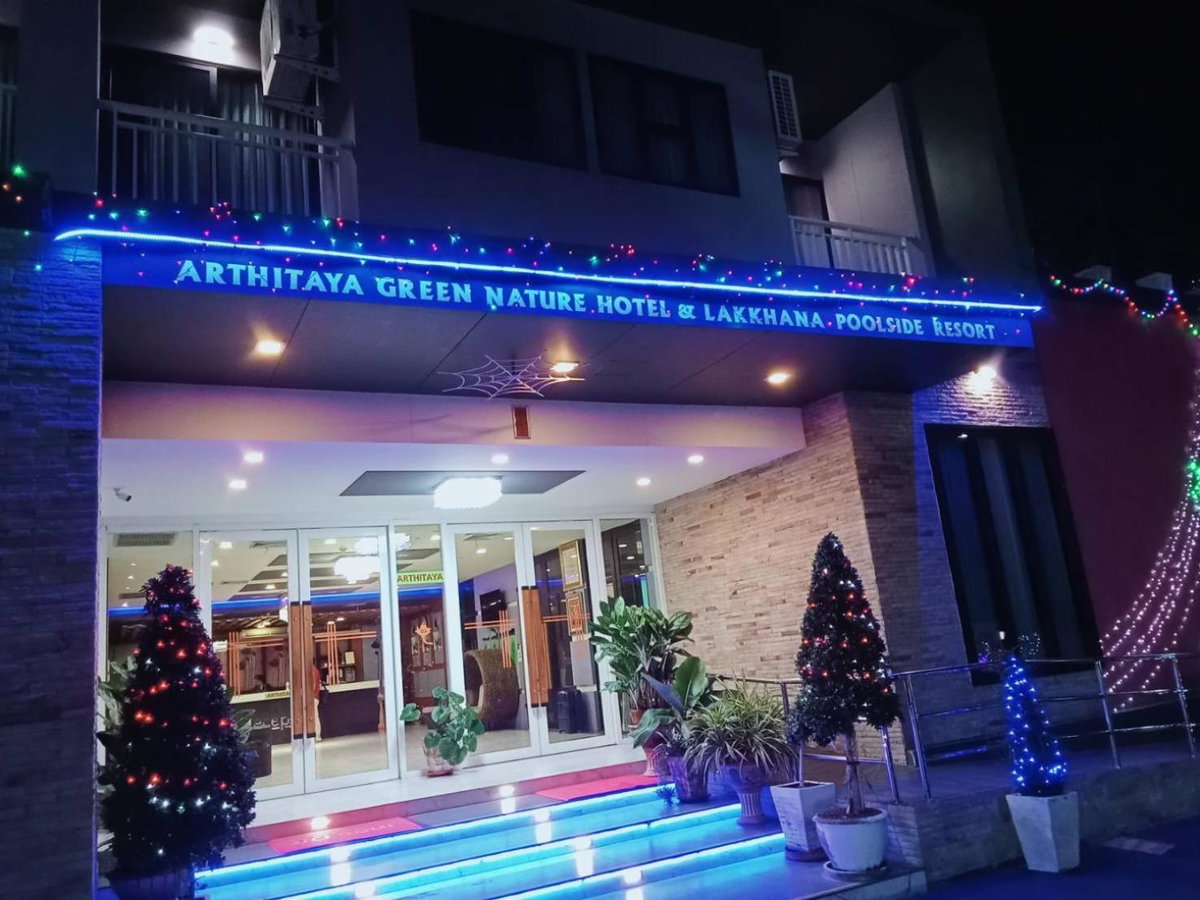 Arthitaya Green Nature Hotel & Lakkhana Poolside Resort, Thailand