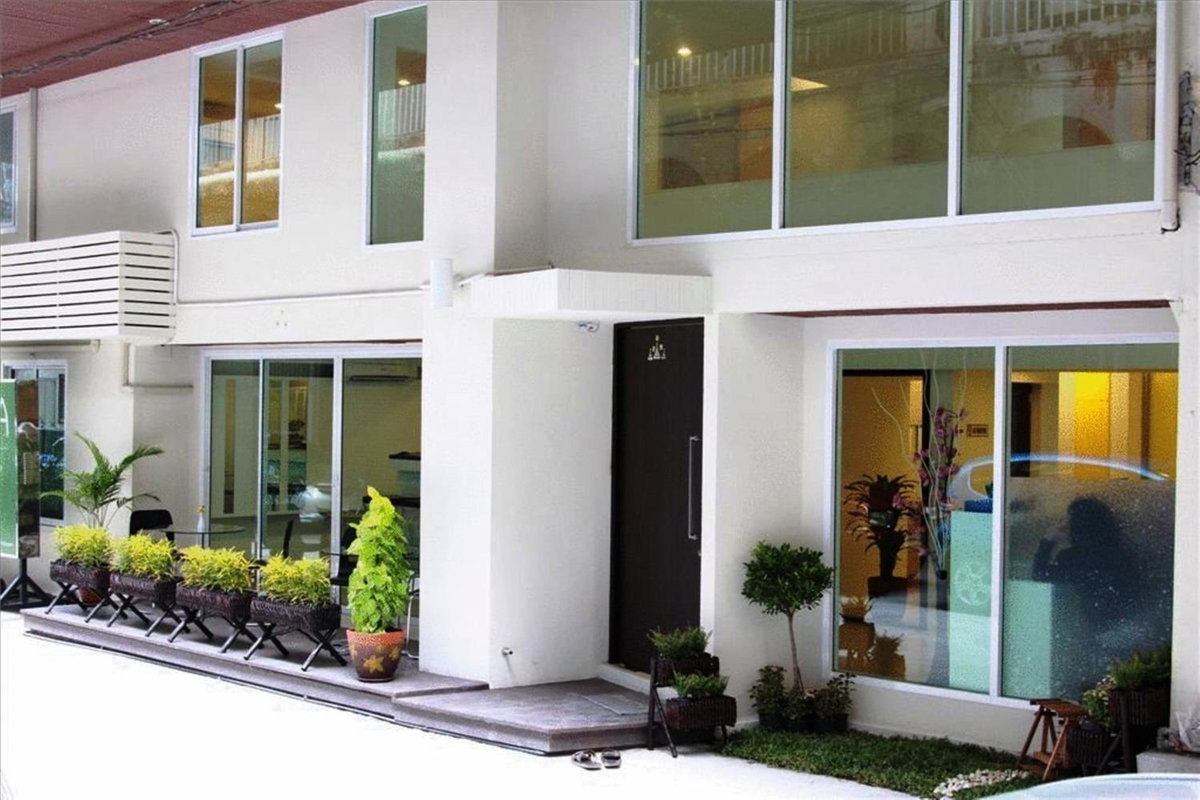 Nantra de Comfort, Thailand