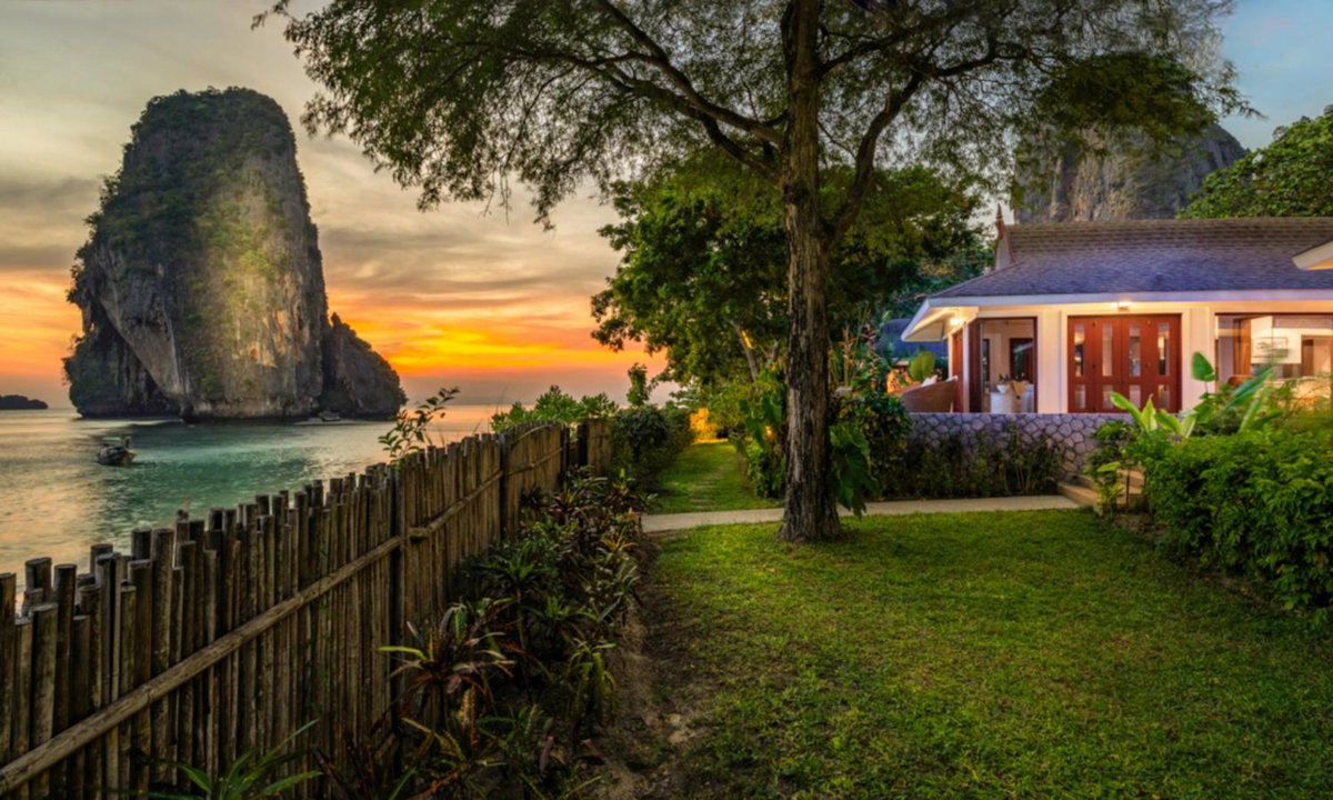 Villa Macaque and Villa Languor, Thailand