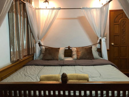 Ruen Thai Ban Rim Nam, Kamphaeng Phet, Thailand
