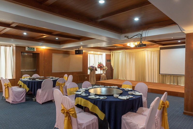 Nonthaburi Palace Hotel, Nonthaburi, Thailand