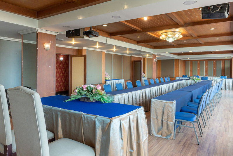 Nonthaburi Palace Hotel, Nonthaburi, Thailand